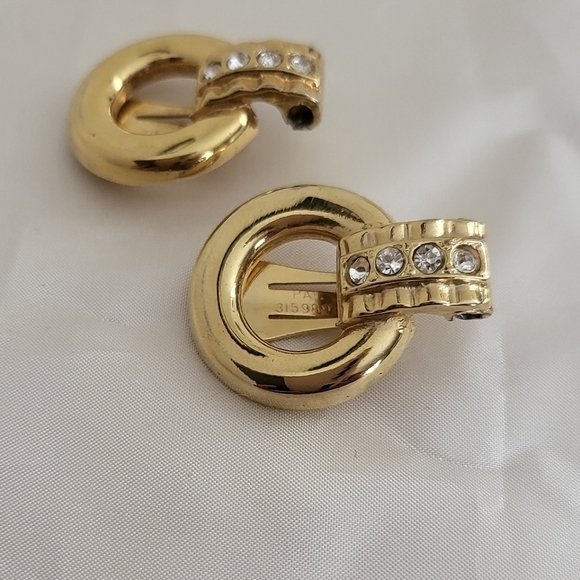 Vtg 1964 Goldtone Rhinestone Detail Door Knocker Clip On Earrings - Picture 3 of 5